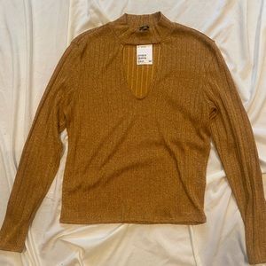 NWT H&M Gold thread long sleeve sweater w keyhole